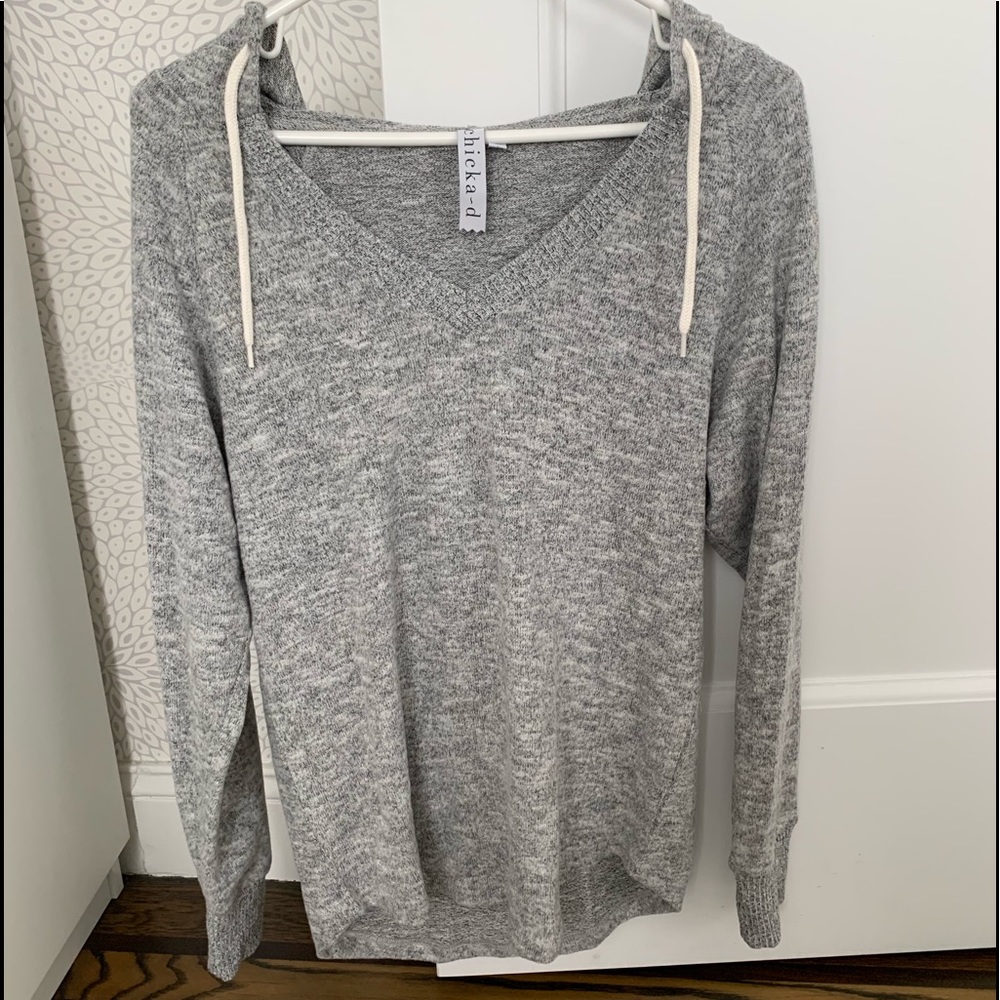 Lightweight cotton hooded gray sweater